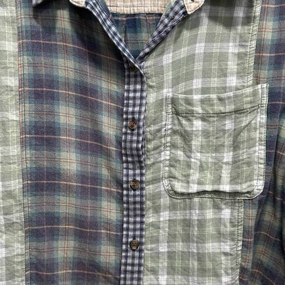 AEO Flannel Plaid Patchwork Button Down Cropped Shirt Size Medium - Picture 3 of 12